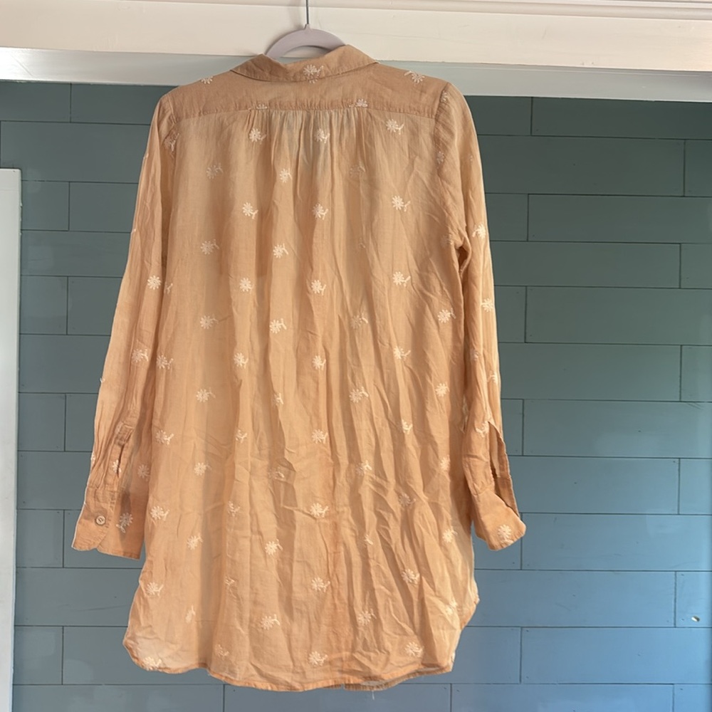 Anthropologie Mermaid Tan Button-Up Tunic‎ with Floral Pattern - Picture 7 of 8